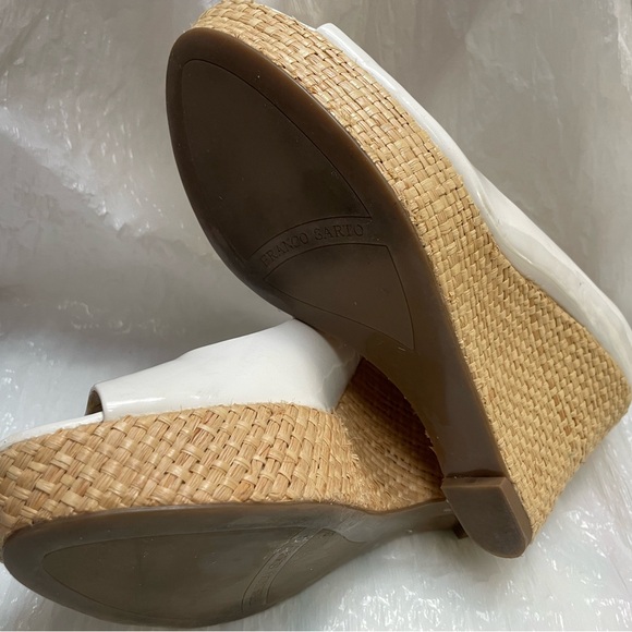 Nude Straw Wedges w/Peep Toe (8) - Picture 8 of 9